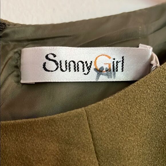 Sunny Girl Green Pleated A-Line Mini Dress size large (fits like medium) - Picture 3 of 11